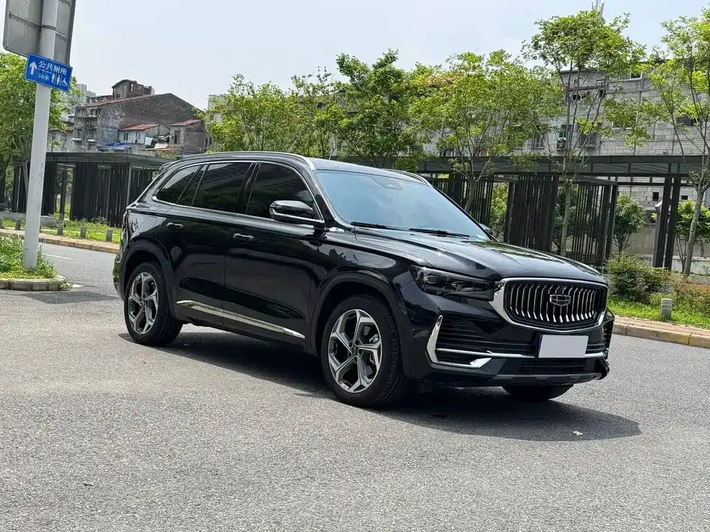 Geely Xingyue L — фото 10