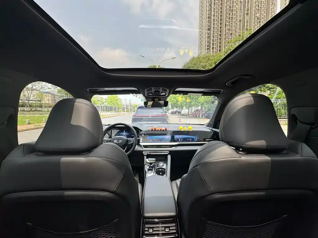 Geely Xingyue L — фото 4
