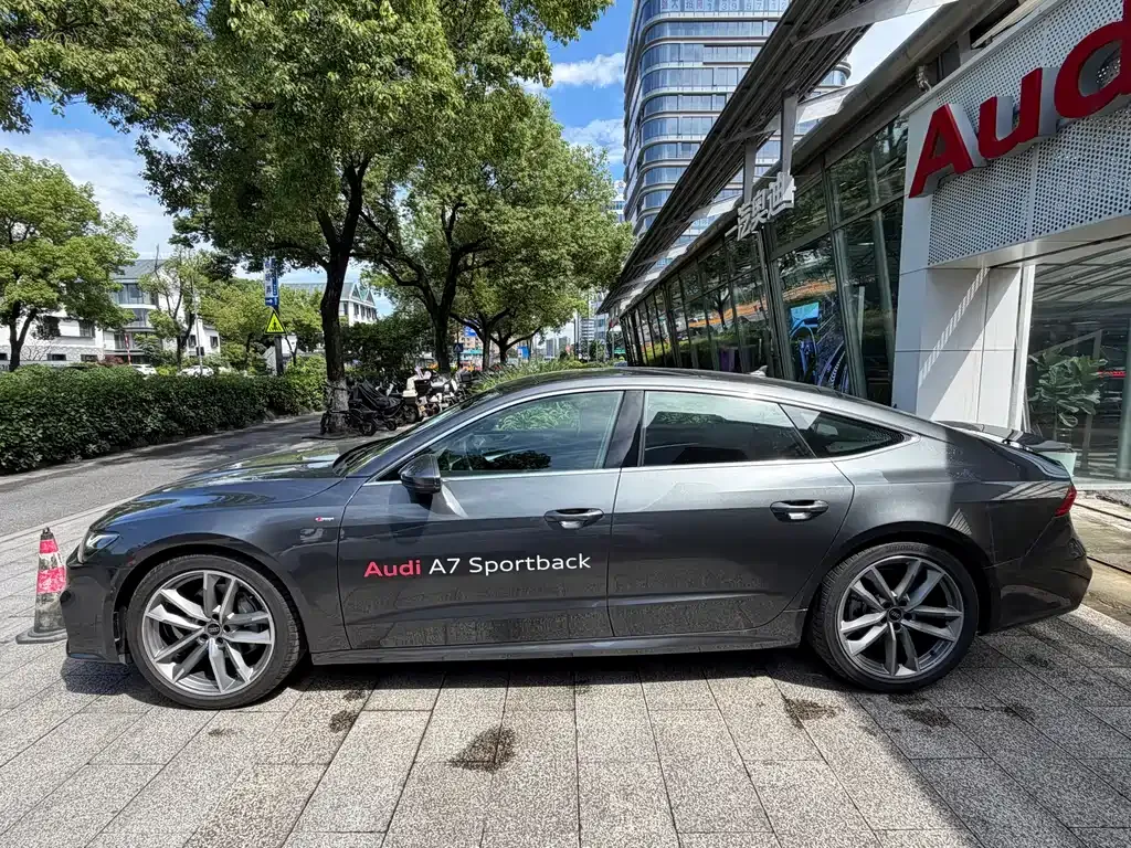 Audi A7 — фото 6
