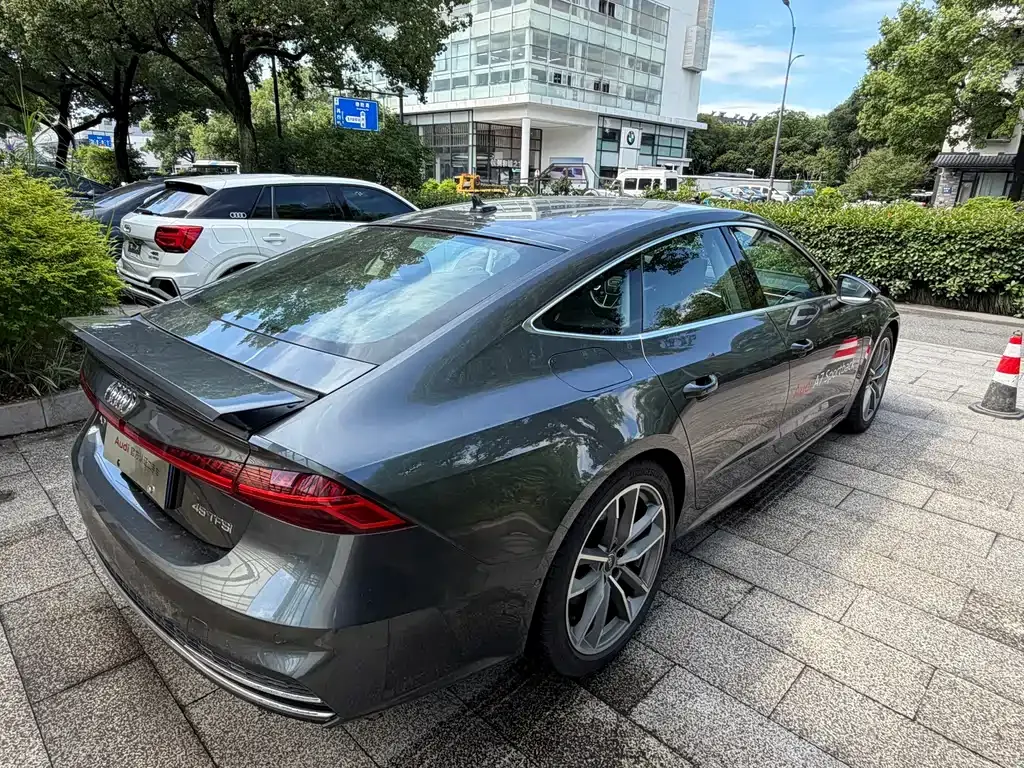 Audi A7 — фото 10