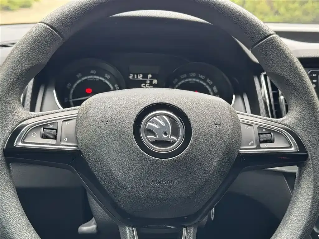 Skoda Kamiq — фото 10
