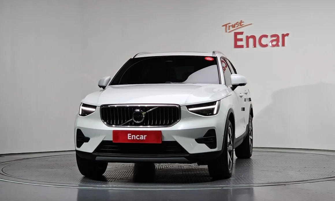 Volvo XC40 2025 из KR, фото 2