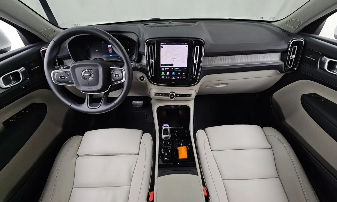 Volvo XC40 2025 из KR, фото 10