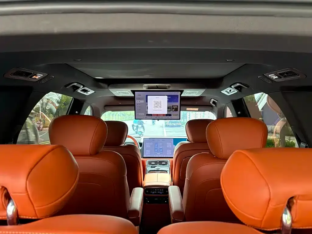 Geely Galaxy M9 — фото 10