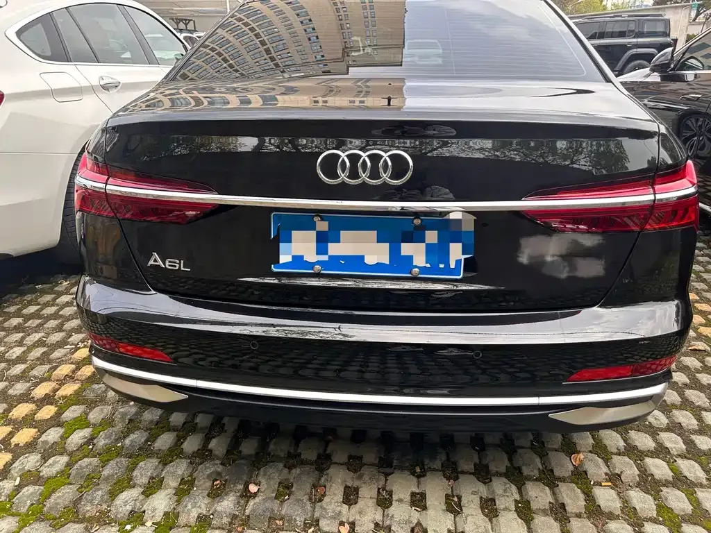 Audi A6L — фото 6