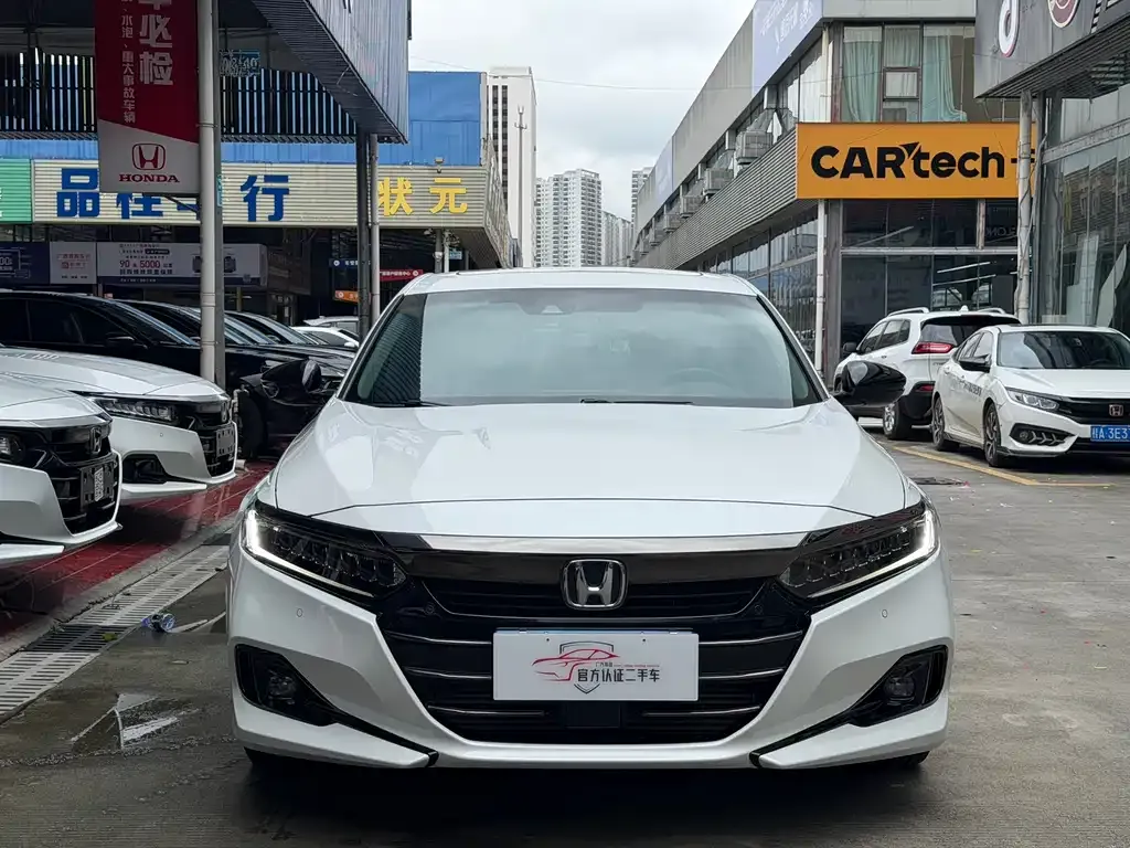 Honda Accord — фото 5