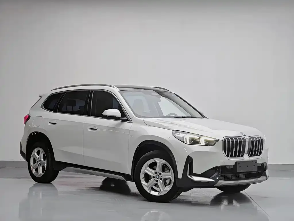 BMW X1 — фото 7