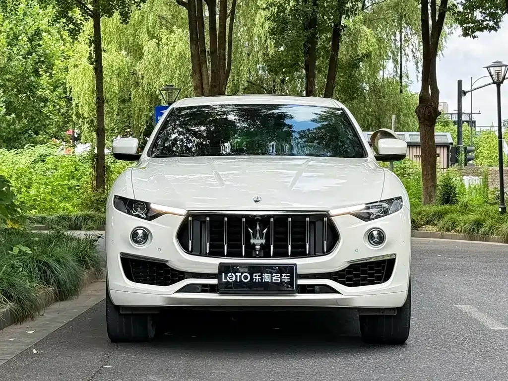 Maserati Levante — фото 8