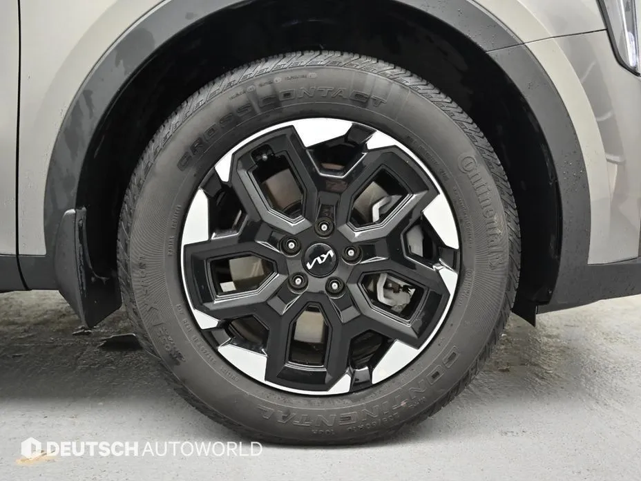 Kia Sorento — фото 8