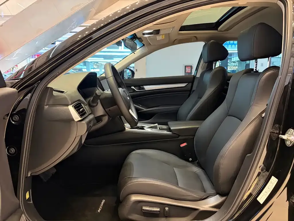 Honda Accord — фото 4