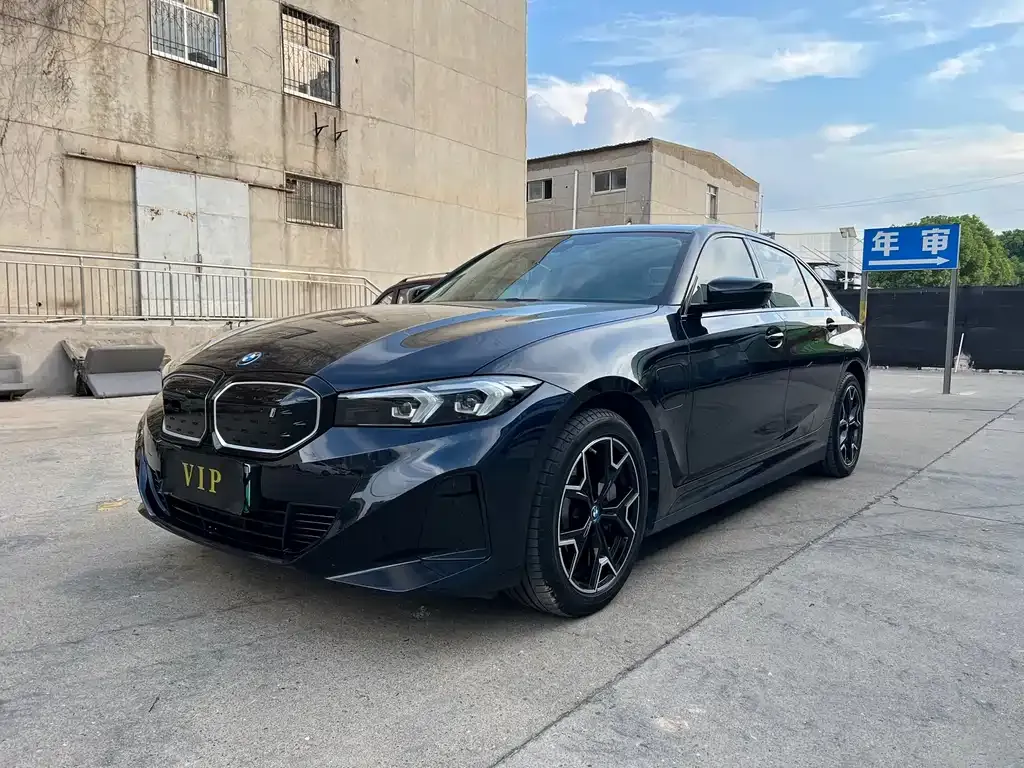 BMW i3 — фото 1