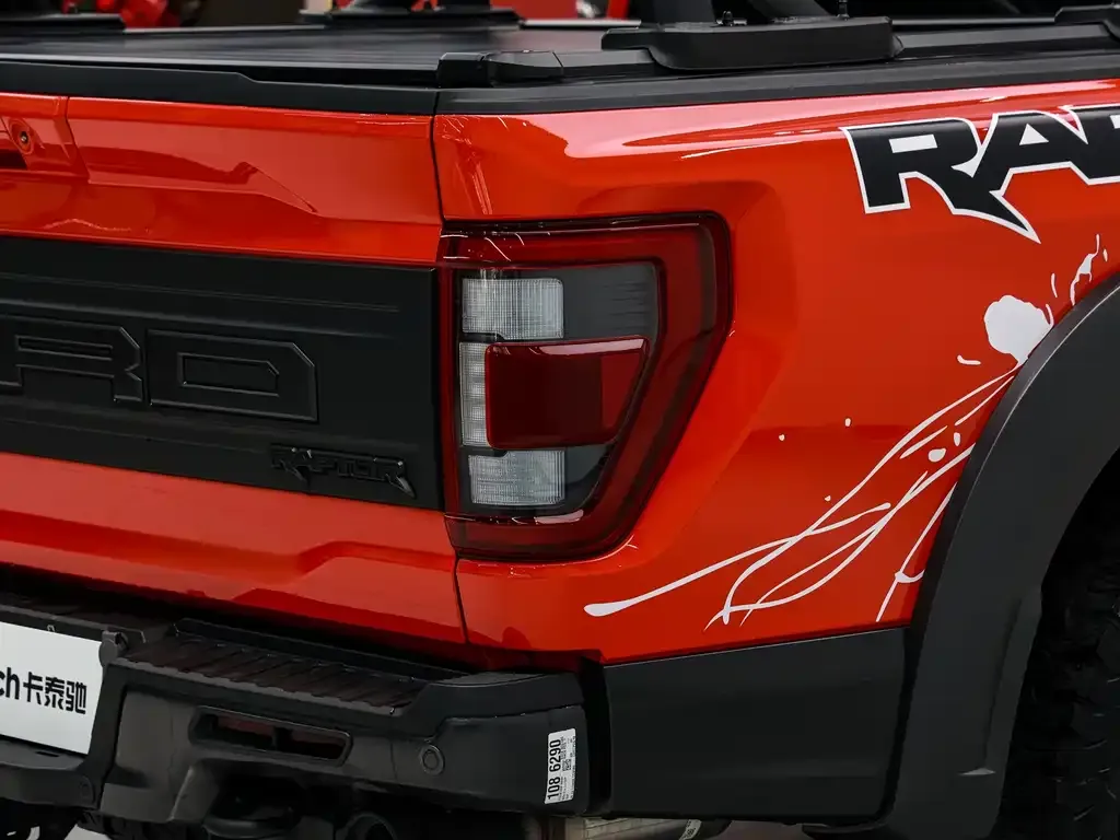 Ford F-150 Raptor — фото 6