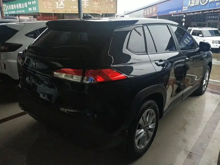 Toyota Corolla Cross — фото 9