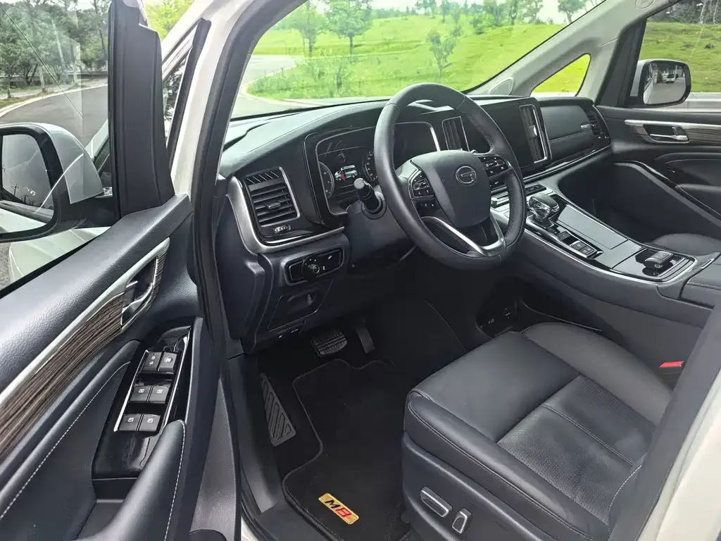 GAC Motor Trumpchi M8 — фото 9