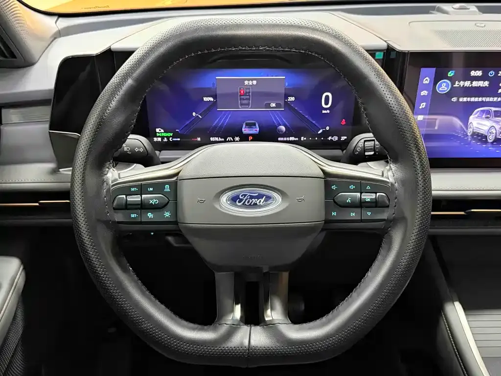 Ford Edge — фото 10