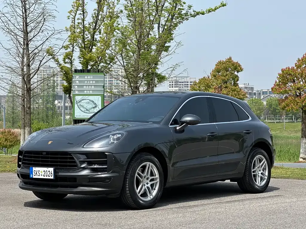 Porsche Macan — фото 1