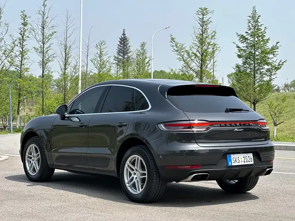 Porsche Macan — фото 5