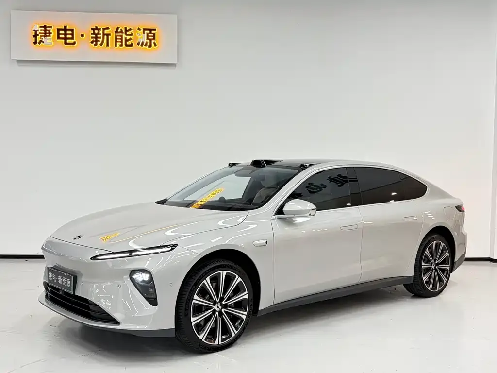 NIO ET7