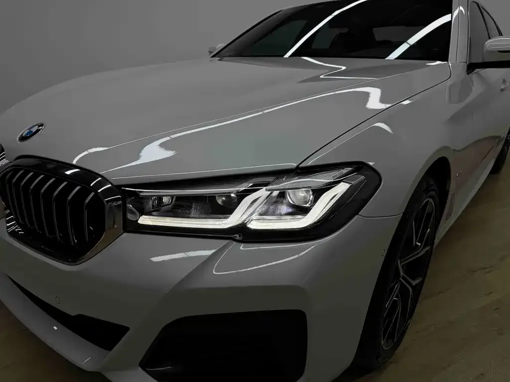 BMW 5 Series — фото 3