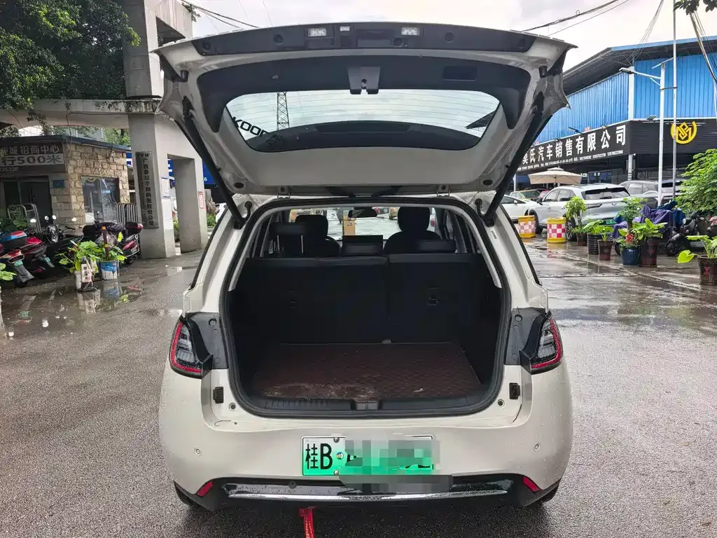 Baojun Yunduo — фото 9