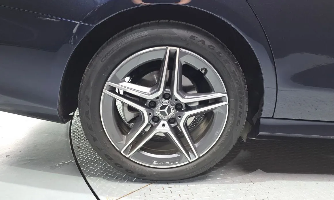Mercedes-Benz E-Class 2023 из KR, фото 3