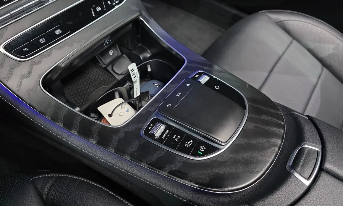 Mercedes-Benz E-Class 2023 из KR, фото 9