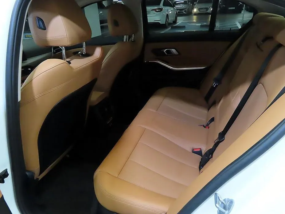 BMW 3-Series 2025 из KR, фото 3