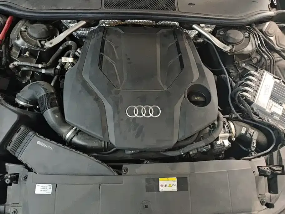Audi A6L — фото 7