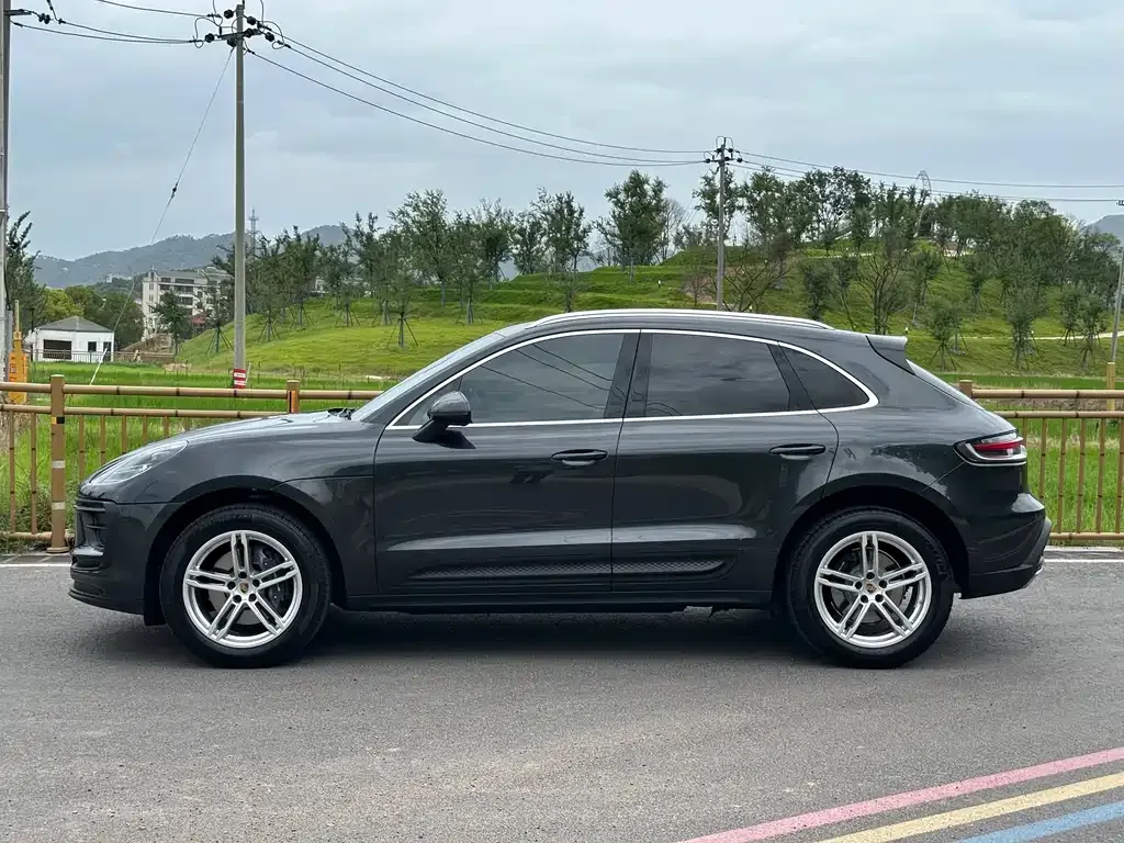 Porsche Macan — фото 6