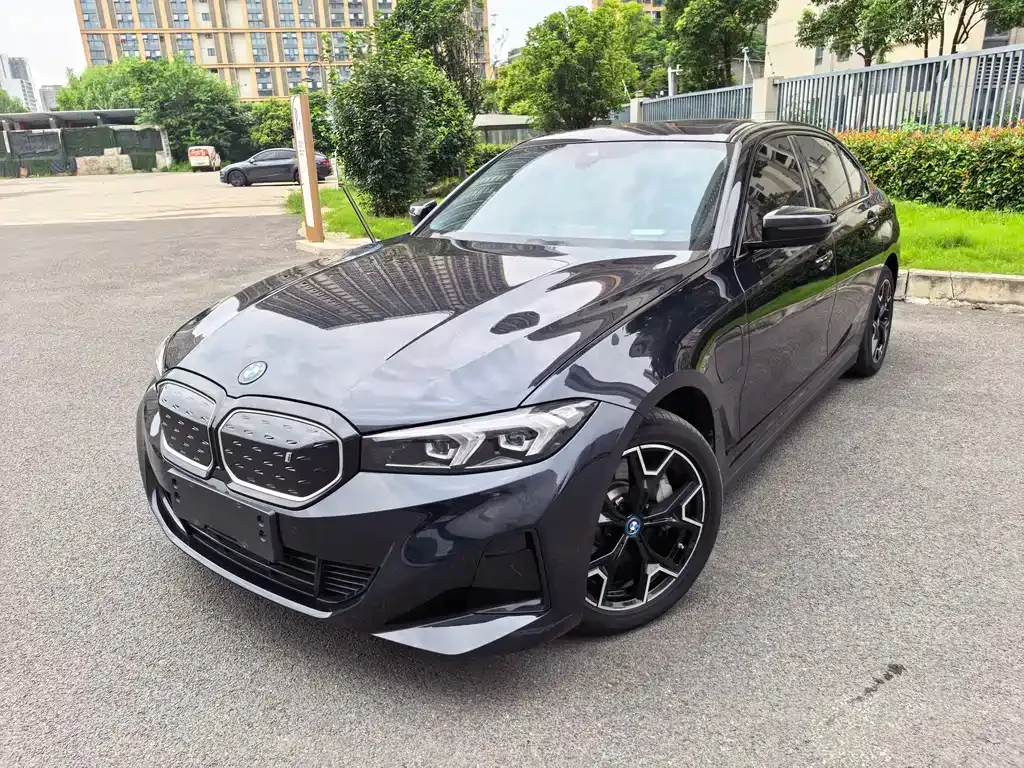 BMW i3 — фото 1