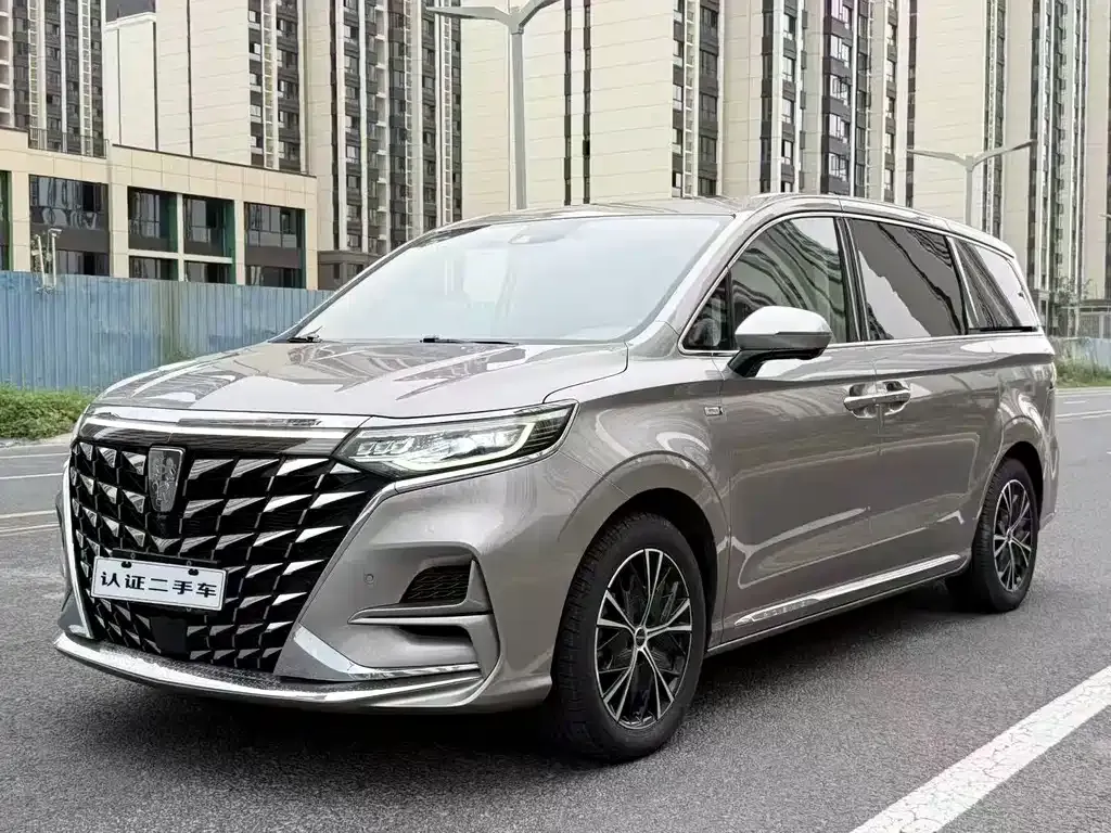 Roewe iMAX8 — фото 1