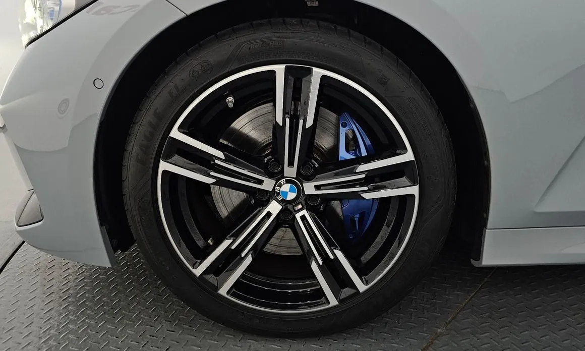 BMW 3-Series 2023 из KR, фото 6