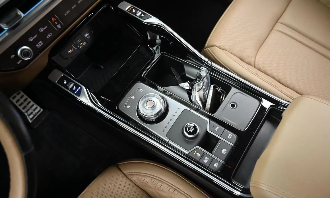 Kia Sorento — фото 9