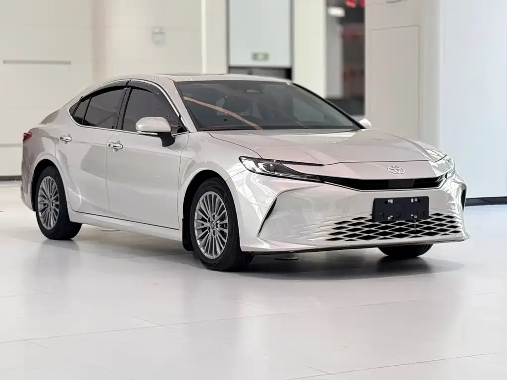 Toyota Camry 2024 из CN, фото 3