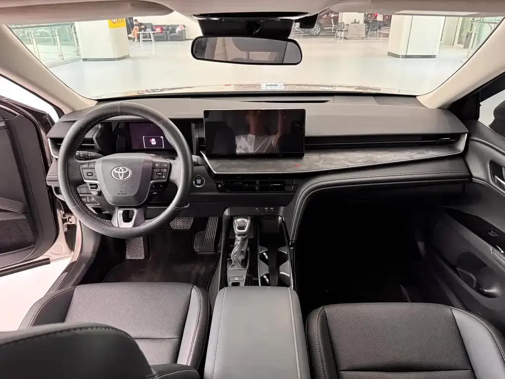 Toyota Camry 2024 из CN, фото 5