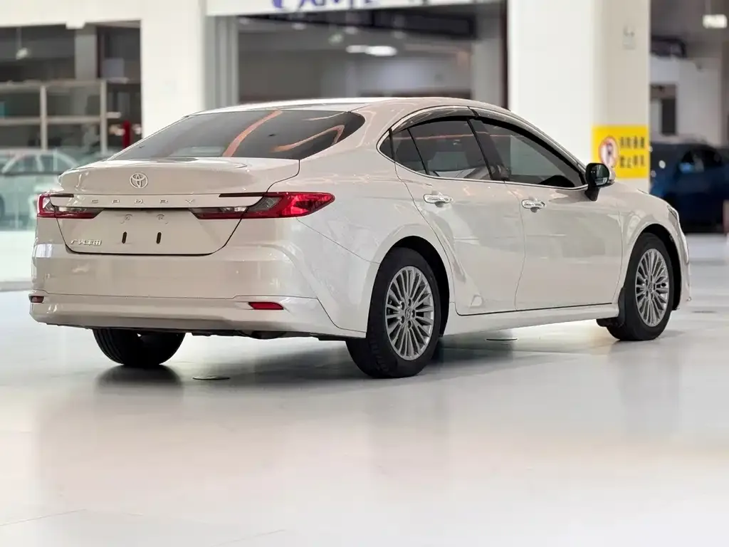Toyota Camry 2024 из CN, фото 7