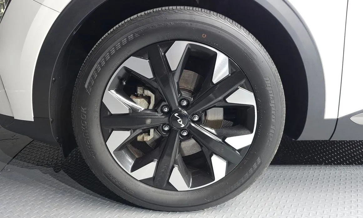 Kia Sportage — фото 9