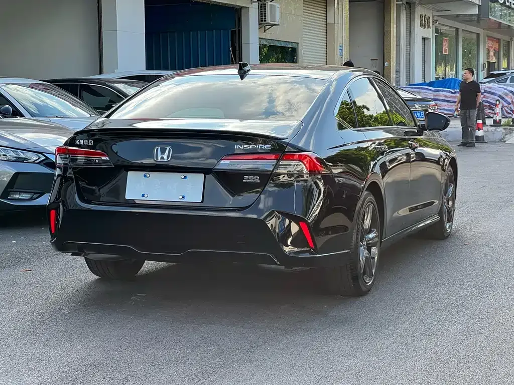Honda Inspire — фото 9