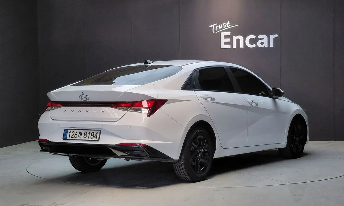 Hyundai AVANTE — фото 2