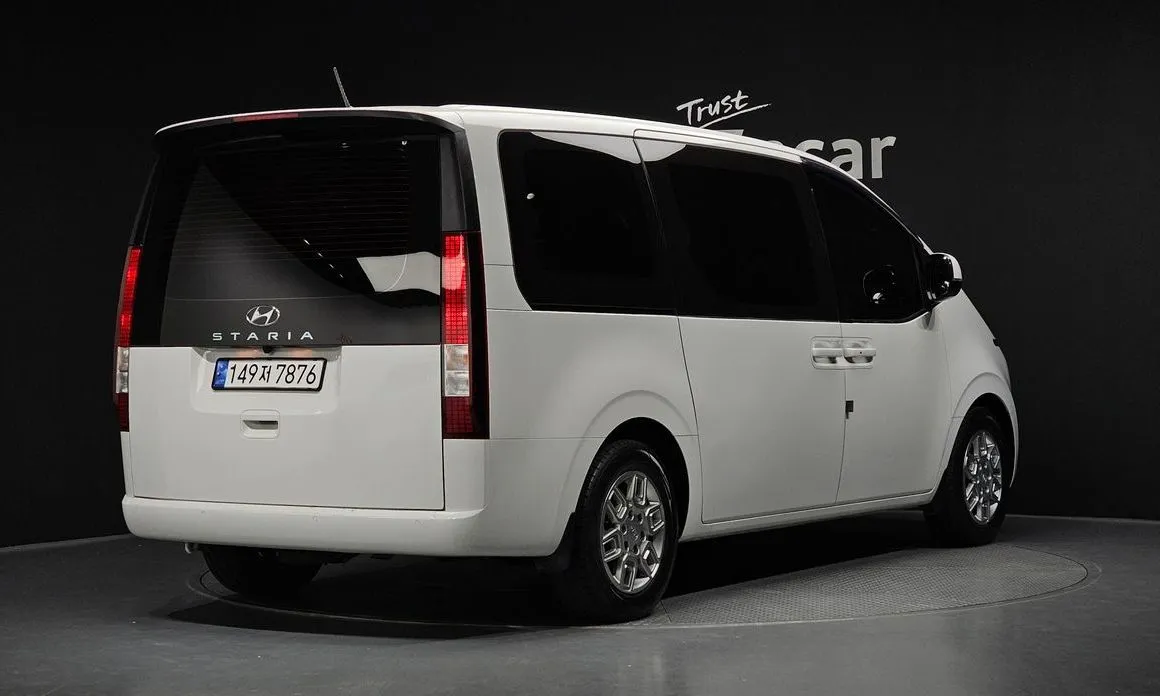 Hyundai Staria — фото 4