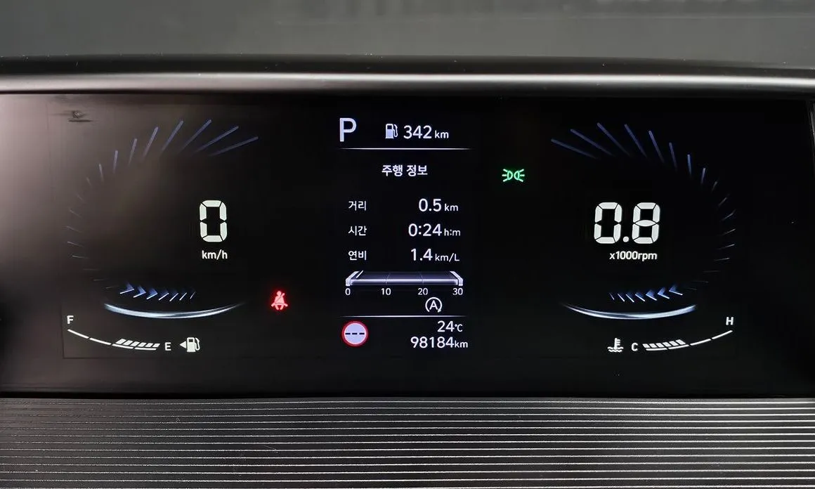 Hyundai Staria — фото 8