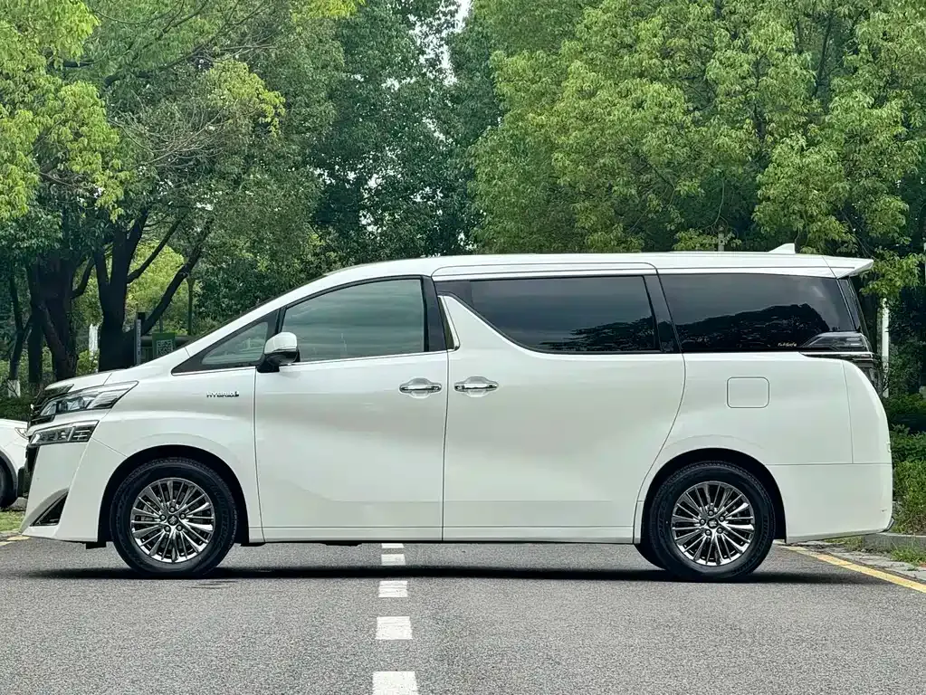Toyota Vellfire 2022 из CN, фото 8