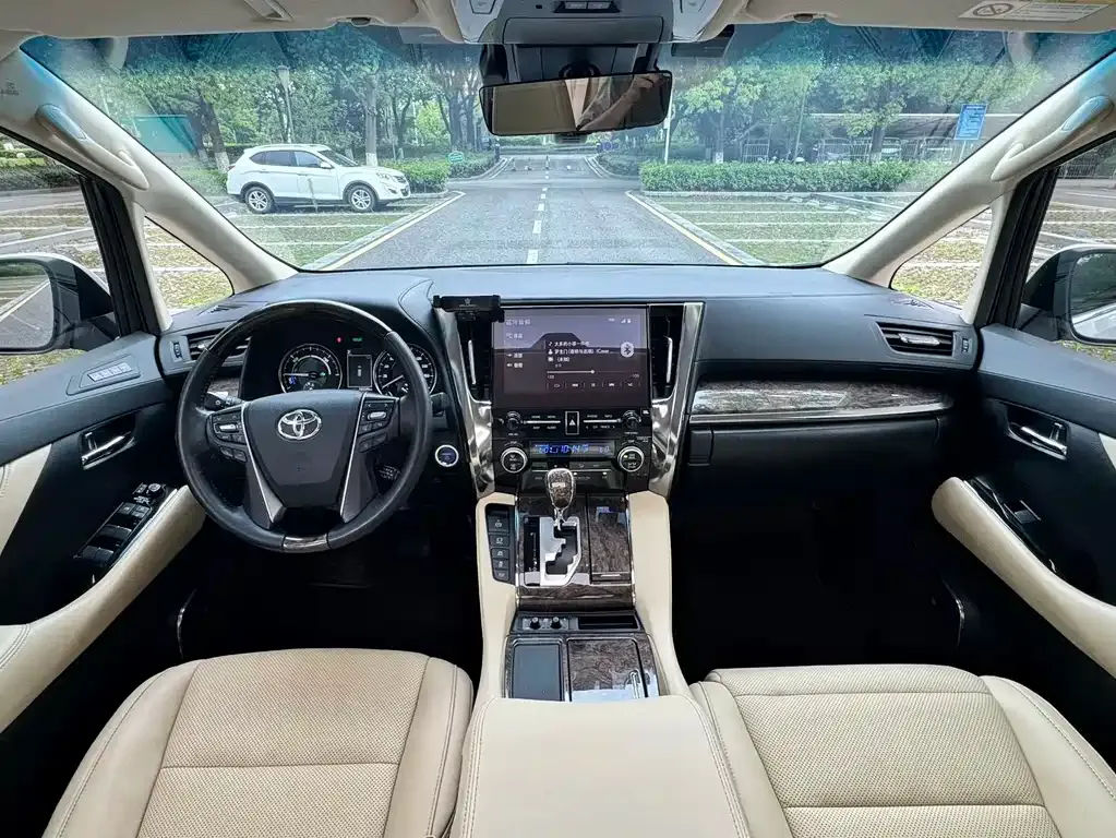 Toyota Vellfire 2022 из CN, фото 4