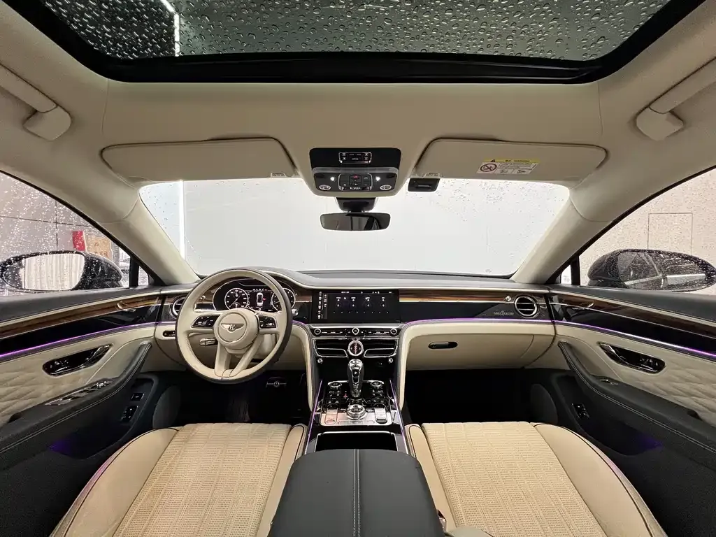 Bentley Flying Spur — фото 2