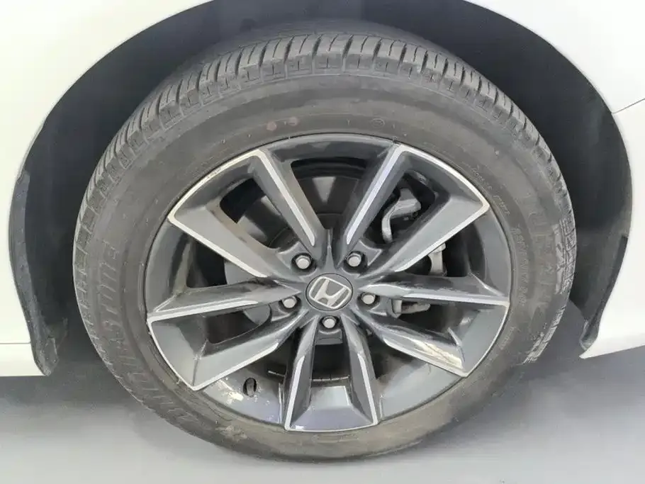 Honda Inspire — фото 10