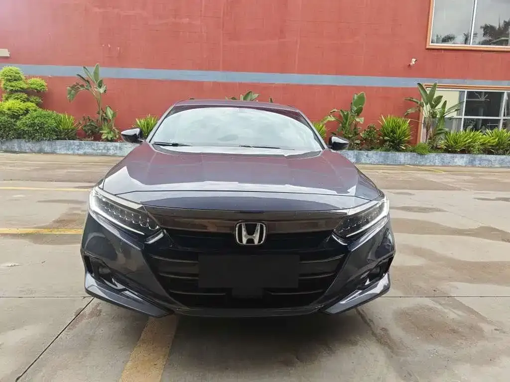 Honda Accord — фото 6