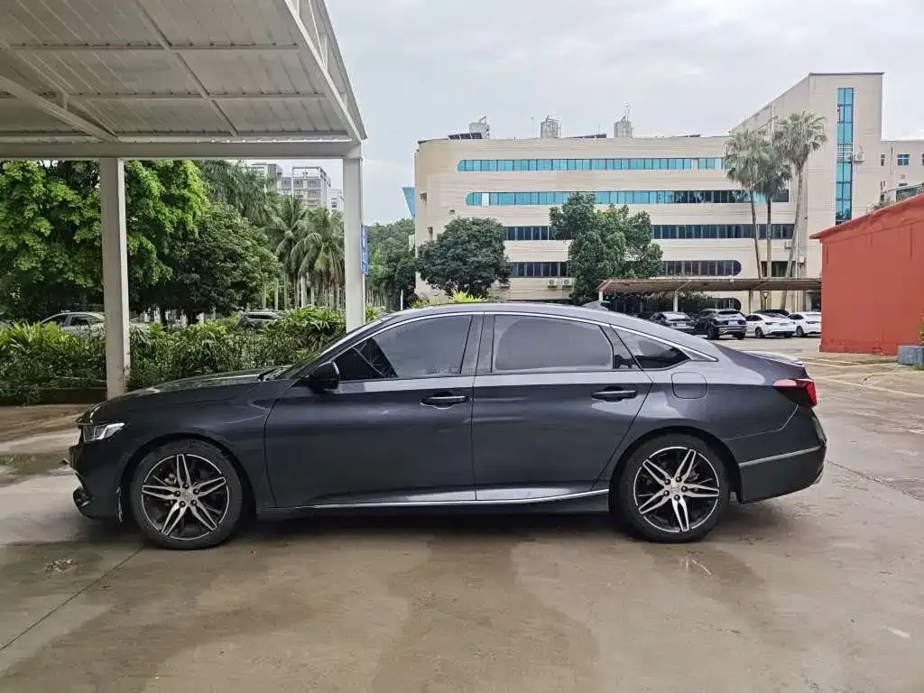 Honda Accord — фото 3