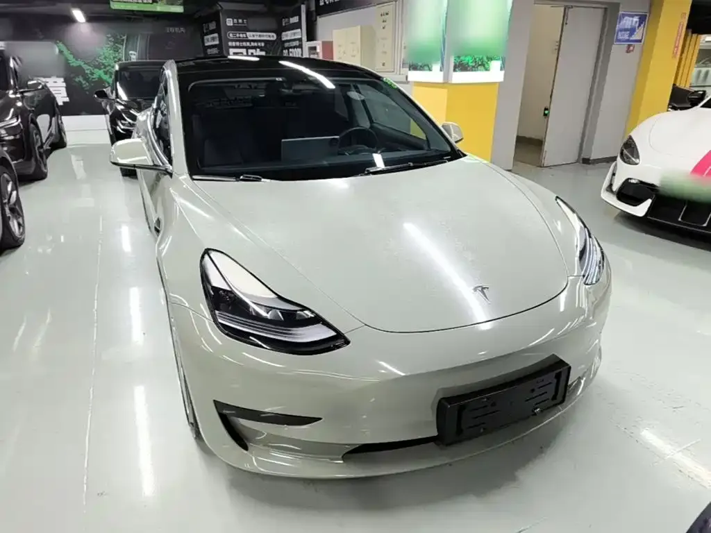 Tesla Model 3 — фото 5