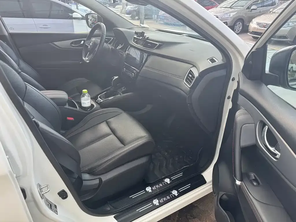 Nissan Qashqai — фото 2