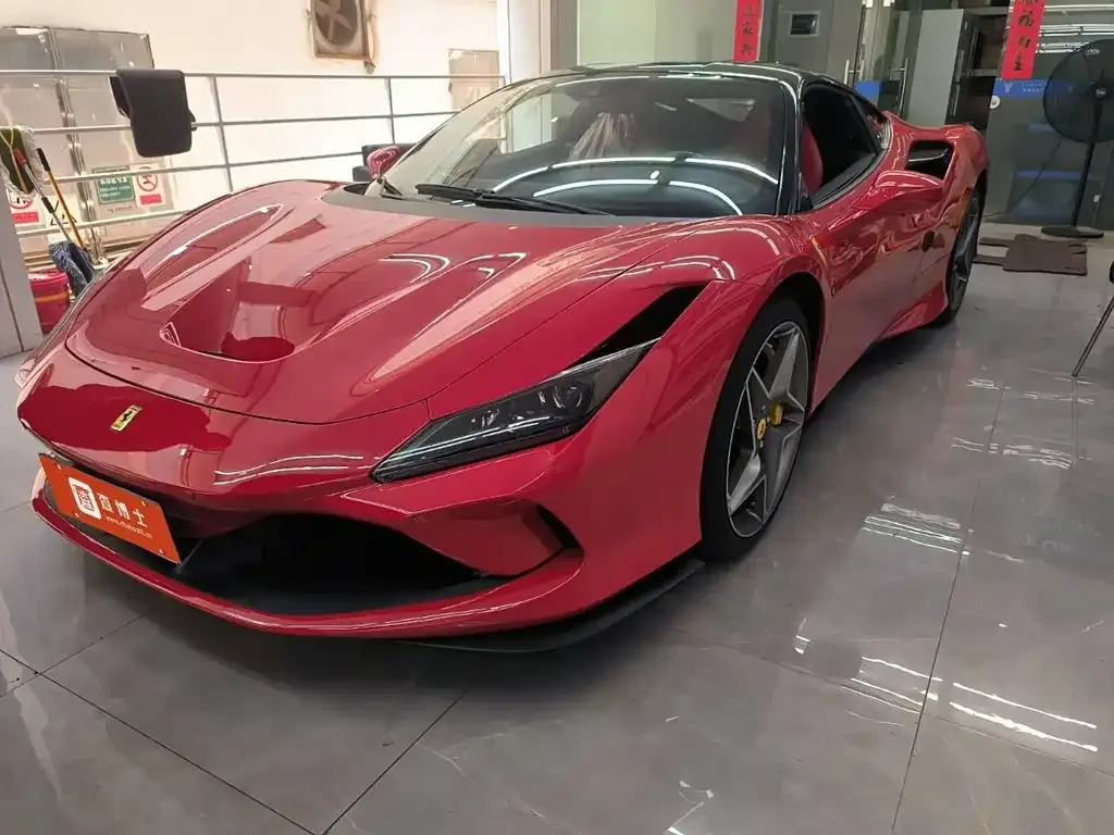 Ferrari F8